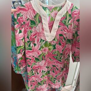Medium Lilly Pulitzer green and pink tunic